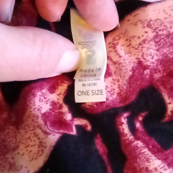 LuLaRoe OS PIG leggings - Picture 3 of 3